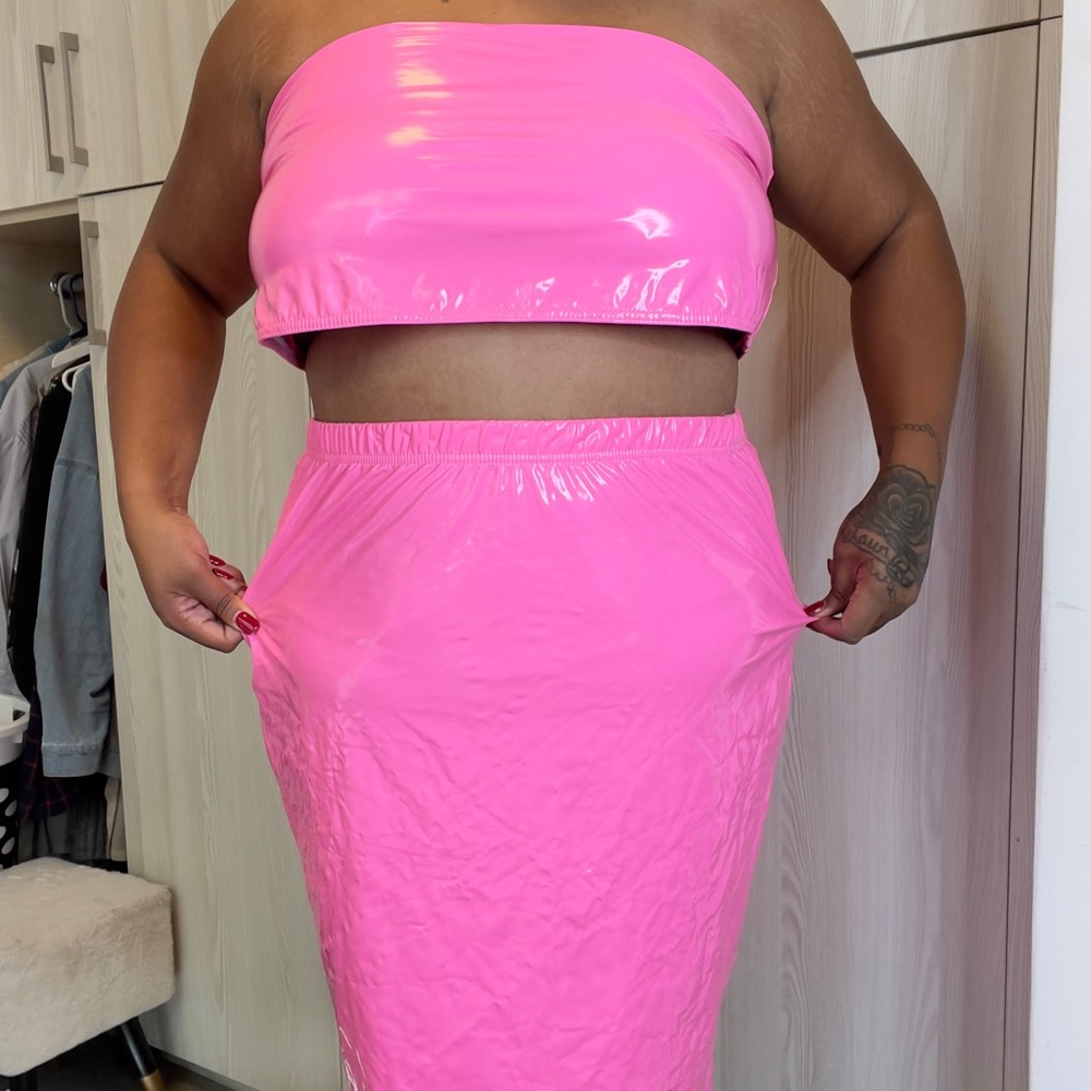 Bubblegum Pink Latex 2pc